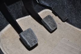 2011款全球鹰熊猫