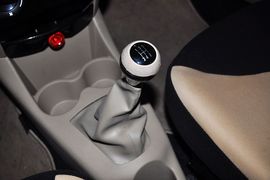 2011款全球鹰熊猫