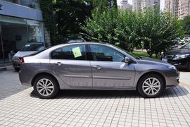 2011款雷诺拉古那