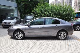 2011款雷诺拉古那