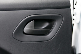 2017款雪铁龙全新爱丽舍1.6L