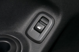 2017款雪铁龙全新爱丽舍1.6L