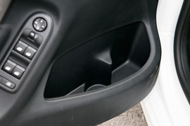 2017款雪铁龙全新爱丽舍1.6L