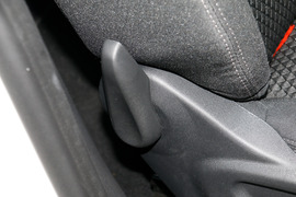 2017款雪铁龙全新爱丽舍1.6L