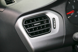 2017款雪铁龙全新爱丽舍1.6L