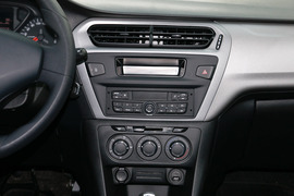 2017款雪铁龙全新爱丽舍1.6L