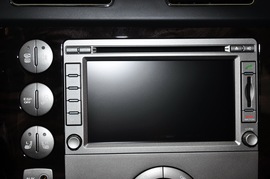 2011款荣威W5