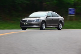 2011款上海大众全新帕萨特1.8T御尊版试驾实拍