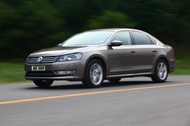 2011款上海大众全新帕萨特1.8T御尊版试驾实拍
