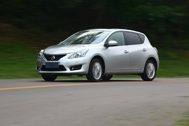 2011款日产骐达1.6T
