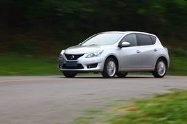 2011款日产骐达1.6T