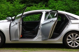 2011款现代索纳塔八