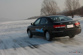 冰雪试驾现代御翔