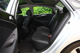 2011款现代索纳塔八