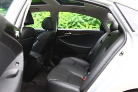 2011款现代索纳塔八