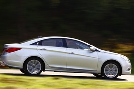 2011款现代索纳塔八