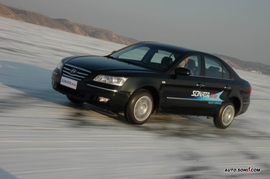 冰雪试驾现代御翔