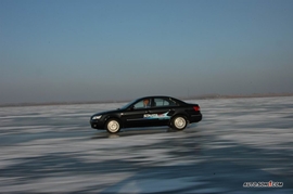 冰雪试驾现代御翔