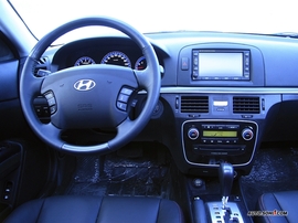 现代索纳塔-御翔内饰