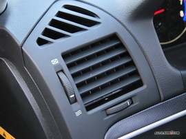 现代索纳塔-御翔内饰