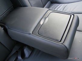 现代索纳塔-御翔内饰