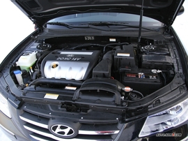 现代索纳塔-御翔内饰