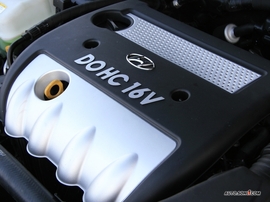 现代索纳塔-御翔内饰