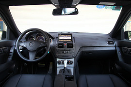 2010款奔驰C300旅行车深度测试实拍