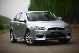 2011款三菱翼神1.8LCVT致尚版豪华型试驾实拍