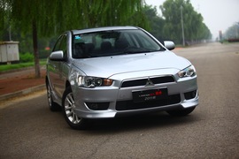 2011款三菱翼神1.8LCVT致尚版豪华型试驾实拍