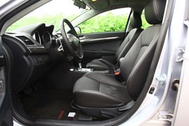 2011款三菱翼神1.8L
