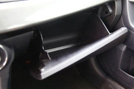 2011款三菱翼神1.8L