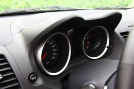 2011款三菱翼神1.8L