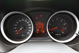 2011款三菱翼神1.8L