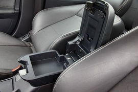 2011款三菱翼神1.8L
