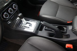 2011款三菱翼神1.8L