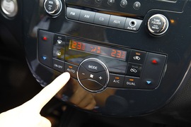 2011款日产骐达1.6T