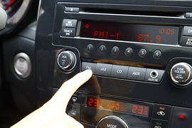 2011款日产骐达1.6T
