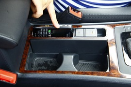 2011款上海大众全新帕萨特1.8T御尊版试驾实拍