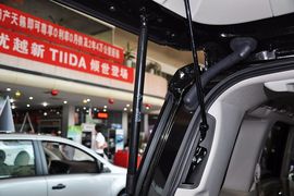 2011款日产贵士3.5L自动版到店实拍