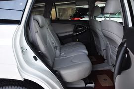 2011款丰田RAV4