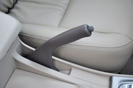 2011款丰田花冠1.6L