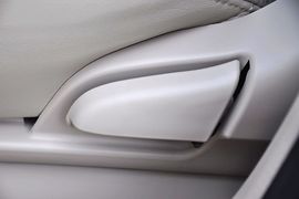 2011款丰田花冠1.6L