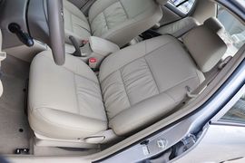 2011款丰田花冠1.6L
