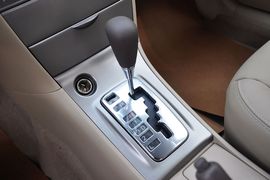 2011款丰田花冠1.6L