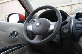 2011款日产新阳光对比测试