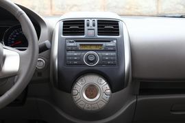 2011款日产新阳光对比测试