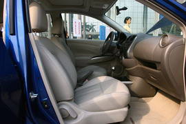 2011款日产新阳光对比测试