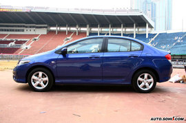 2008款本田锋范对比测试