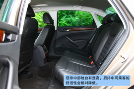 2011款上海大众全新帕萨特1.8T御尊版试驾实拍